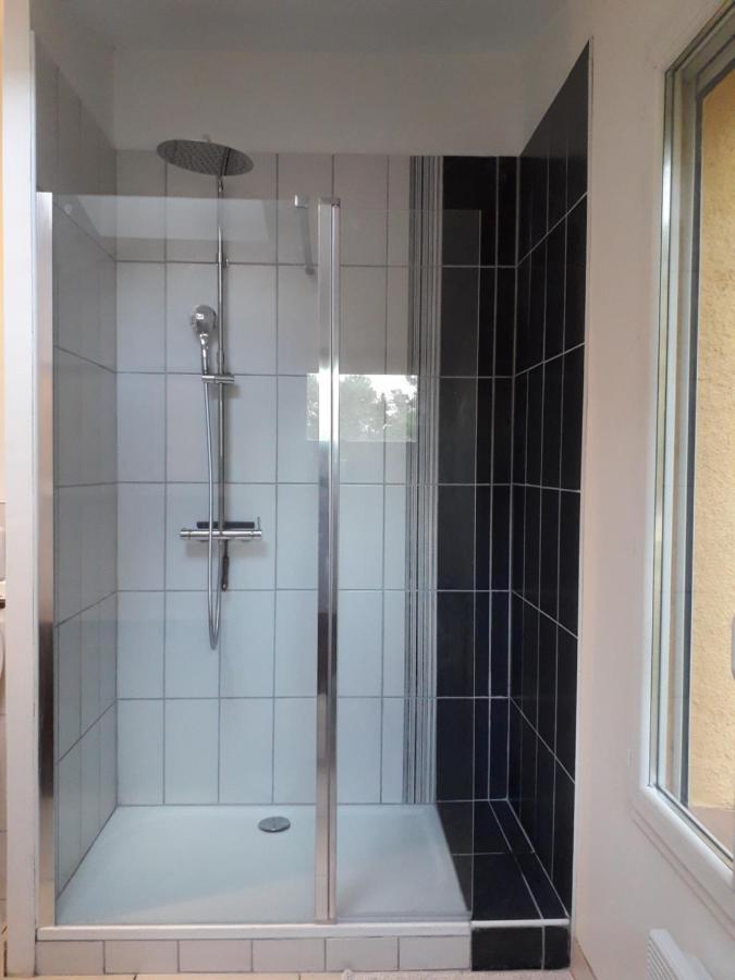 Les Restanques - chambre d'hôtes Cuges-les-Pins Extérieur photo