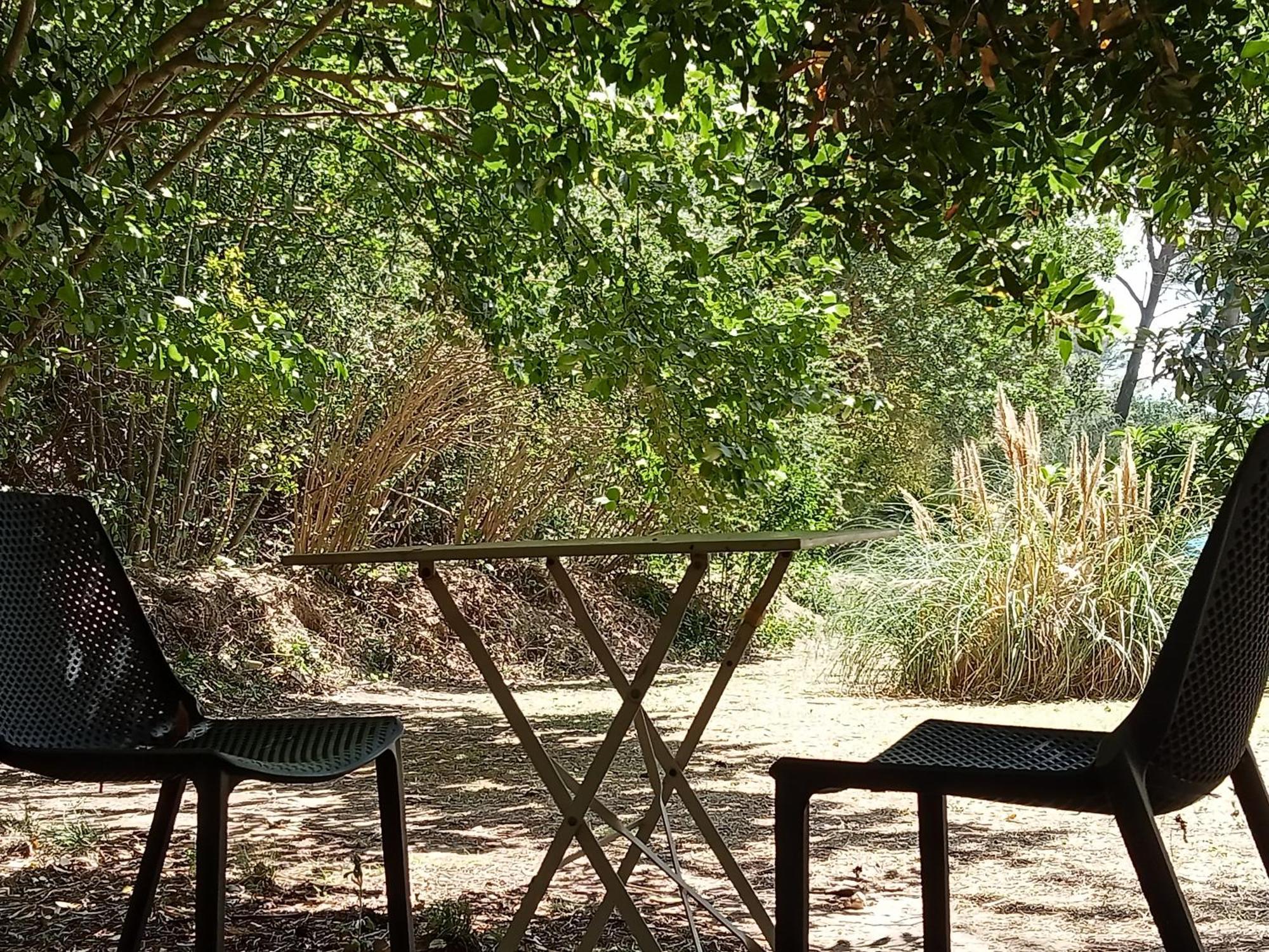 Les Restanques - chambre d'hôtes Cuges-les-Pins Extérieur photo